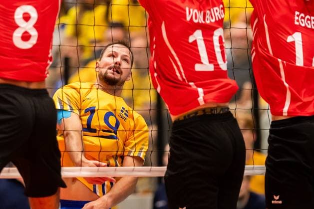 240817 Swedens Viktor Lindberg during the mens European Championship qualifying volleyball match between Sweden and Switzerland on August 17, 2024 in Habo  Copyright: AXELxBOBERG BB240817AX058