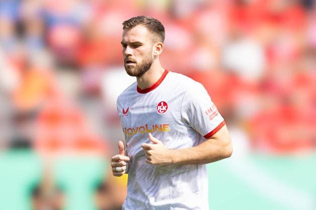 Ingolstadt, Deutschland 17. August 2024: DFB Pokal - 2024 2025 - 1. Runde - FC Ingolstadt 04 vs. 1. FC Kaiserslautern Im Bild: Boris Tomiak (Kaiserslautern) DFB regulations prohibit any use of photographs as image sequences and or quasi-video Audi Sportpark Bayern *** Ingolstadt, Germany 17 August 2024 DFB Pokal 2024 2025 1 round FC Ingolstadt 04 vs 1 FC Kaiserslautern In the picture Boris Tomiak Kaiserslautern DFB regulations prohibit any use of photographs as image sequences and or quasi video Audi Sportpark Bayern Copyright: xFotostandx xSchaeferx