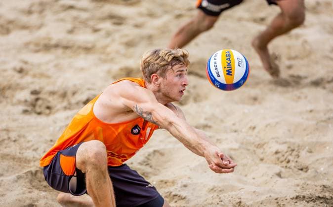THE HAGUE - Steven van de Velde during the final for the bronze medal (m) of the 2024 European Beach volleyball, Beachvolleyball Championships. ANP IRIS VAN DEN BROEK xVIxANPxSportx xxANPxIVx 506247149 originalFilename: 506247149.jpg