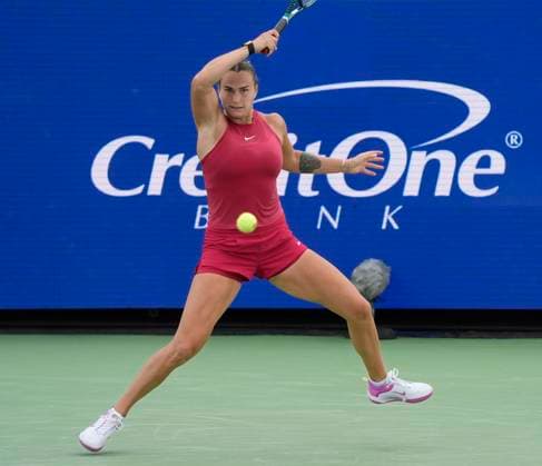 August 18, 2024: Aryna Sabalenka (BLR) defeated Iga Swiatek (POL) 6-3, 6-3 at the Cincinnati Open being played at Lindner Family Tennis Center in Mason, Ohio USA Ã‚ Tennisclix Cal Media Mason USA - ZUMAc04_ 20240818_zma_c04_018 Copyright: xLesliexBillmanx