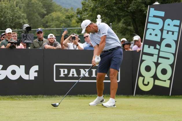 WHITE SULPHUR SPRINGS, WV - AUGUST 18: Cleeks GC s Richard Bland drives the ball from the 1st tee during the final round of the LIV Golf League Greenbrier at The Old White Course on August 18, 2024, in White Sulphur Springs, WV. (Photo by Lee Coleman Icon Sportswire) GOLF: AUG 18 LIV Golf League Greenbrier EDITORIAL USE ONLY Icon155240818011