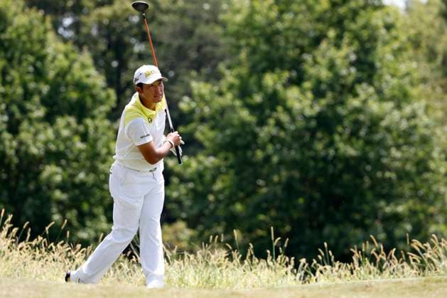 MEMPHIS, TN - AUGUST 18: Hideki Matsuyama leans as he watches his drive on No. 3 during the final round of the FedEx St. Jude Championship, August 18, 2024 at TPC Southwind in Memphis, Tennessee. (Photo by Matthew Maxey Icon Sportswire) GOLF: AUG 18 PGA, Golf Herren FedExCup Playoffs - FedEx St. Jude Championship EDITORIAL USE ONLY Icon240818010