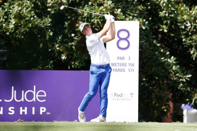 MEMPHIS, TN - AUGUST 18: Viktor Hovland watches his tee shot on No. 8 during the final round of the FedEx St. Jude Championship, August 18, 2024 at TPC Southwind in Memphis, Tennessee. (Photo by Matthew Maxey Icon Sportswire) GOLF: AUG 18 PGA, Golf Herren FedExCup Playoffs - FedEx St. Jude Championship EDITORIAL USE ONLY Icon240818021