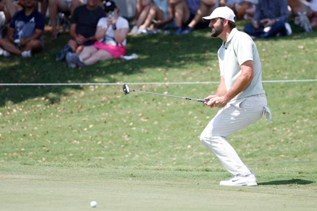 MEMPHIS, TN - AUGUST 18: Scottie Scheffler reacts as a putt misses on the No. 9 green during the final round of the FedEx St. Jude Championship, August 18, 2024 at TPC Southwind in Memphis, Tennessee. (Photo by Matthew Maxey Icon Sportswire) GOLF: AUG 18 PGA, Golf Herren FedExCup Playoffs - FedEx St. Jude Championship EDITORIAL USE ONLY Icon240818027