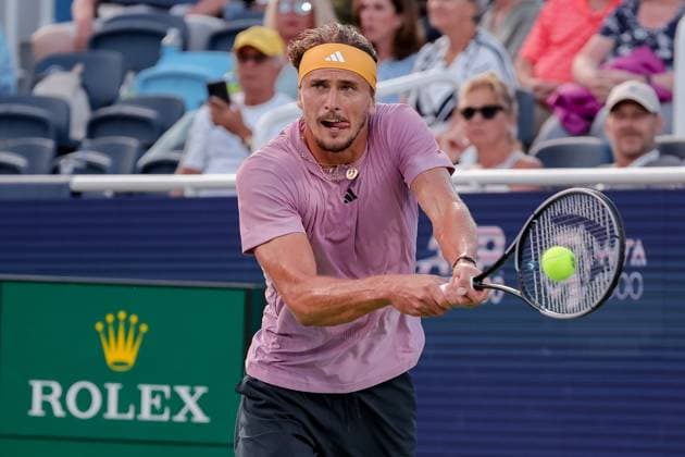 August 18, 2024, Mason, Ohio, U.S: Alexander Zverev (GER) hits a two-handed backhand during SundayÃ¢â‚¬â ¢s semi-final round of the Cincinnati Open at the Lindner Family Tennis Center , Mason, Oh. Mason U.S - ZUMAs304 20240818_zaf_s304_135 Copyright: xScottxStuartx