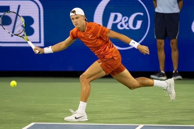 August 18, 2024, Mason, Oh, USA: 2024 Cincinnati Open Tennis, 2024 08 18 - Holger Rune hits a ball against opponent Frances Tiafoe. ZUMAPress Mason USA - ZUMAn24_ 20240818_zaf_n24_309 Copyright: xWallyxNellx