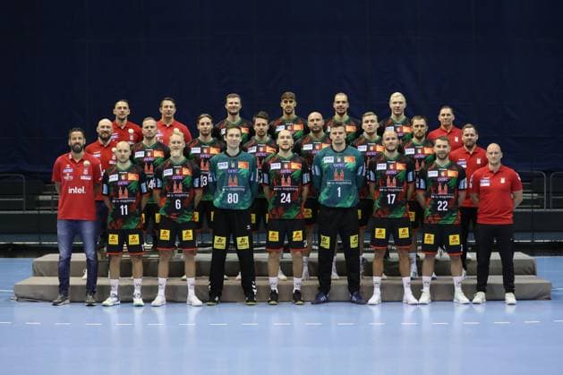 19 08 2024, xgox, Handball, Daikin HBL, photo session SC Magdeburg emspor v l team photo team photo SC Magdeburg, missing Felix Claar Magdeburg, 7 Magdeburg