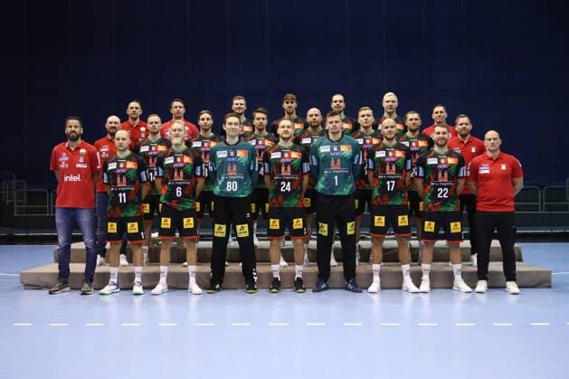 19 08 2024, xgox, Handball, Daikin HBL, photo session SC Magdeburg emspor v l team photo team photo SC Magdeburg, missing Felix Claar Magdeburg, 7 Magdeburg