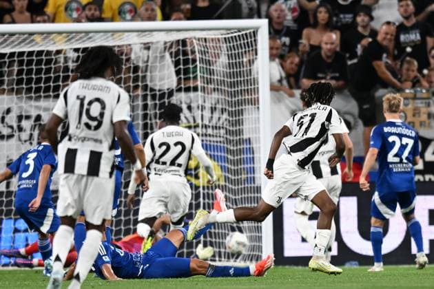 Db Torino 19 08 2024 - campionato di calcio serie A Juventus-Como foto Daniele Buffa Image nella foto: gol Samuel Mbagula 