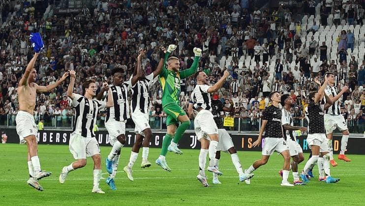 Foto IPP Massimo Rana Torino 19-08-2024 Calcio Campionato di Serie A 2024 2025 Juventus-Como nella foto esulta la juventus Italy Photo Press - World Copyright italy  Copyright: xR4924_italyphotopressx