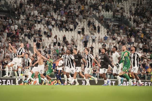 Juventus celebrates during the Serie A soccer match between Juventus and Como at the Allianz Stadium in Turin, north west Italy - Monday, August 19, 2024. - Soccer .  Copyright: xMarcoxAlpozzi LaPressex