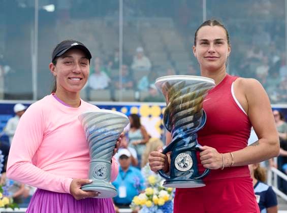 CINCINNATI, OH - AUGUST 19: Aryna Sabalenka of Belarus and Jessica Pegula of USA pose with the Rookwood Cup after the final round at the Cincinatti Open at Lindner Family Tennis Center on August 19, 2024 in Mason, Ohio. Aryna Sabalenka won 6-3, 7-5. (Photo by Shelley Lipton Icon Sportswire) TENNIS: AUG 19 Cincinnati Open EDITORIAL USE ONLY Icon2408191371