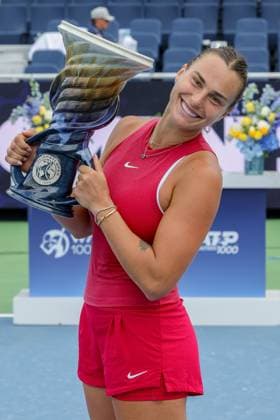 August 19, 2024, Mason, Ohio, U.S: Aryna Sabalenka (BLR) holds the Rookwood Trophy after winning the WomenÃ¢â‚¬â ¢s Championship of the Cincinnati Open at the Lindner Family Tennis Center , Mason, Oh. Mason U.S - ZUMAs304 20240819_zaf_s304_007 Copyright: xScottxStuartx