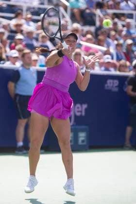 August 19, 2024, Mason, Oh, USA: 2024 Cincinnati Open Tennis, 2024 08 19 - Jessica Pegula plays a ball against Aryna Sabalenka in the women s finals, where Sabalenka won 6-3 7-5. ZUMAPress Mason USA - ZUMAn24_ 20240819_zaf_n24_024 Copyright: xWallyxNellx