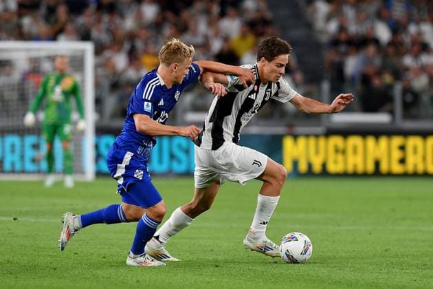 Italian soccer Serie A match - Juventus FC vs Como 1907 Kenan Yildiz during Serie A 2024 25 match between Juventus FC and Como Calcio at Allianz Stadium on august 18, 2024 in Turin, Italy - ph Giuliano Marchisciano during Juventus FC vs Como 1907, Italian soccer Serie A match in Turin, Italy, August 19 2024 Turin Italy  Copyright: xIPAxSport ABACAx