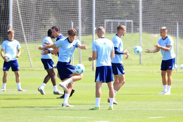 DEU, DFL, 2 FBL Hertha BSC, Training, 20 08 2024, Sportforum, Berlin, DEU, DFL, 2 FBL Hertha BSC, Training, im Bild Hertha Spielerkreis, Pascal Klemens Hertha BSC Berlin 41 , hPalko Dardai Hertha BSC Berlin 20 , Marton Dardai Hertha BSC Berlin 31 , Marc Oliver Kempf Hertha BSC Berlin 4 DFL regulations prohibit any use of Photographs as image sequences and or quasi video Foto Juergen Engler nordphoto GmbH nordphotoxGmbHx xEngler nph00076