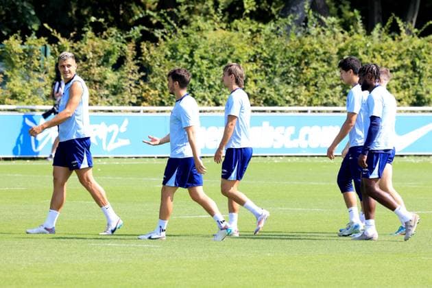 DEU, DFL, 2 FBL Hertha BSC, Training, 20 08 2024, Sportforum, Berlin, DEU, DFL, 2 FBL Hertha BSC, Training, in the picture Hertha player circle, Marc Oliver Kempf Hertha BSC Berlin 4 , Diego Demme Hertha BSC Berlin 6 , Michal Karbownik Hertha BSC Berlin 33 , h10, Deyovaisio Zeefuik Hertha BSC Berlin 42 DFL regulations prohibit any use of Photographs as image sequences and or quasi video Foto Juergen Engler nordphoto GmbH nordphotoxGmbHx xEngler nph00076