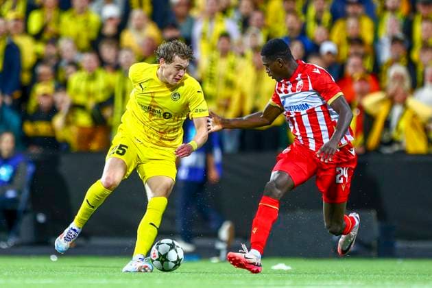 UEFA Champions league play off 2024 2025 Bodo Glimt Red Star Bodo 20240820 Bodo Glimts Isak M??tt? left against Crvena Zvezda Nasser Djiga during the Champions League play off match between Bodo Glimt and Crvena Zvezda at the Aspmyra stadium in Bodo, Norway Tuesday Photo Mats Torbergsen NTB Bodo Norway EDITORIAL USE ONLY RESTRICTED USE FOR BETTING COMPANIES  Copyright: xMatsxTorbergsenx xNTBx