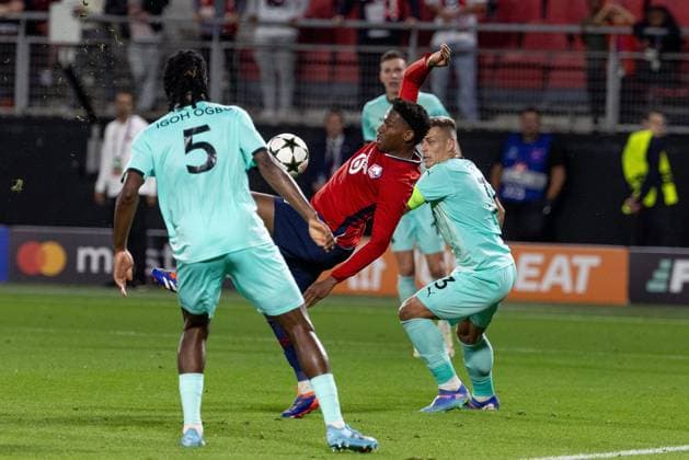 VALENCIENNES - LOSC - LILLE - SLAVIA PRAGUE - LIGUE DES CHAMPIONS PHOTOPQR VOIX DU NORD PASCAL BONNIERE ; 20 08 2024 ; VALENCIENNES 20.08.2024 - football - barrage aller de la ligue des champions entre le LOSC ( LILLE ) et le Slavia Prague au stade du Hainaut , Jonathan David . PHOTO PASCAL BONNIERE LA VOIX DU NORD Aug 20th 2024. football - first leg play-off of the Champions League between LOSC (LILLE) and Slavia Prague France  Copyright: xPHOTOPQR VOIXxDUxNORD MAXPPPxPASCALxBONNIEREx 20240820VDN6405 20240820VDN6405