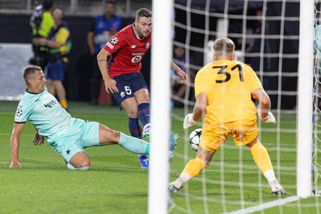 VALENCIENNES - LOSC - LILLE - SLAVIA PRAGUE - LIGUE DES CHAMPIONS PHOTOPQR VOIX DU NORD PASCAL BONNIERE ; 20 08 2024 ; VALENCIENNES 20.08.2024 - football - barrage aller de la ligue des champions entre le LOSC ( LILLE ) et le Slavia Prague au stade du Hainaut . PHOTO PASCAL BONNIERE LA VOIX DU NORD Aug 20th 2024. football - first leg play-off of the Champions League between LOSC (LILLE) and Slavia Prague France  Copyright: xPHOTOPQR VOIXxDUxNORD MAXPPPxPASCALxBONNIEREx 20240820VDN6408 20240820VDN6408
