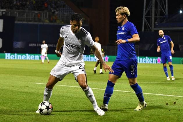 Zagreb, Croatioa, 20th August 2024: Matheus Silva of Qarabag in action against Takuya Ogiwara of Dinamo Zagreb during the UEFA Champions League Play-offs 1st leg qualifying round football match between Dinamo Zagreb (Croatia) and Qarabag (Azerbaijan) at Stadium Maksimir, Zagreb, Croatia. (Natasa Kupljenik SPP) Copyright: xNatasaxKupljenikx xSPPx spp-en-NaKuSp-NNP_5845