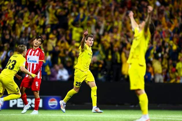 UEFA Champions league play off 2024 2025 Bodo Glimt Red Star Bodo 20240820 Red Stars Hwang In beom looks away disappointedly at Bodo Glimts Isak M??tt?, who celebrates his 2 0 score during the Champions League play off match between Bodo Glimt and Crvena Zvezda Red Star Belgrade at the Aspmyra stadium in Bodo, Norway, on Tuesday Photo Mats Torbergsen NTB Bodo Norway EDITORIAL USE ONLY RESTRICTED USE FOR BETTING COMPANIES  Copyright: xMatsxTorbergsenx xNTBx