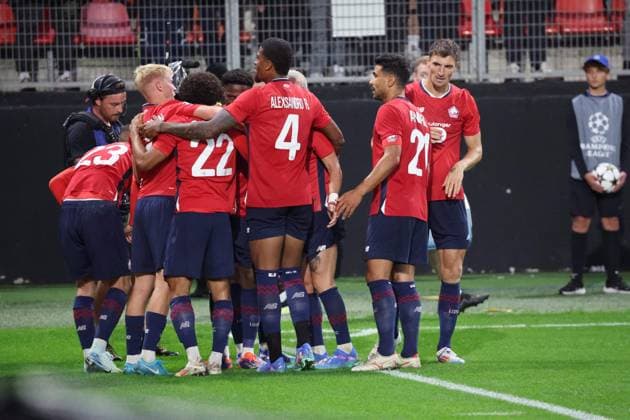 Joie des joueurs du LOSC sur le but de Jonathan DAVID (LOSC Lille) lors du match LOSC Lille vs Slavia Prague, Barrages Ligue des Champions, stade du Hainaut Valenciennes, le 20 août 2024 - photo Laurent Sanson Panoramic FOOTBALL : LOSC Lille vs Slavia Prague - Play-offs Barrages Ligue des Champions 20 08 2024 LaurentSanson Panoramic 