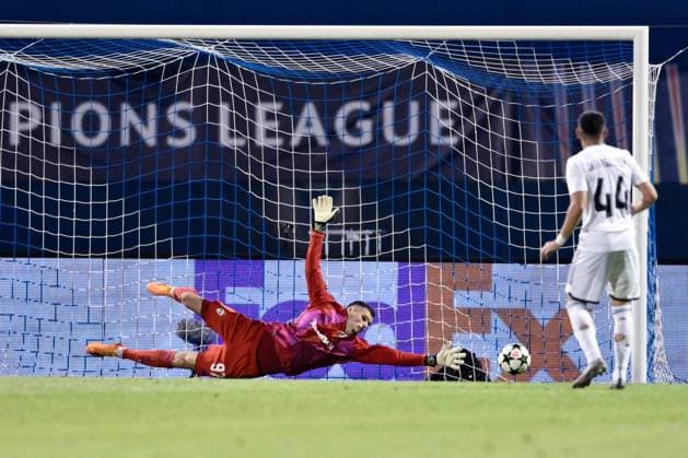 GNK Dinamo Zagreb v Qarabag - UEFA Champions Qualifying Play-Off: First Leg ZAGREB, CROATIA - AUGUST 20: Qarabag Goalkeeper Fabijan Buntic during the UEFA Champions Qualifying Play-Off First Leg match between GNK Dinamo Zagreb and Qarabag at Stadion Maksimir on August 20, 2024 in Zagreb, Croatia.  JosipxRegovic PIXSELL