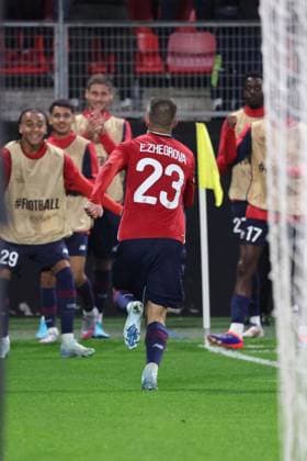 But de Edon ZHEGROVA (LOSC Lille) et joie des joueurs du LOSC lors du match LOSC Lille vs Slavia Prague, Barrages Ligue des Champions, stade du Hainaut Valenciennes, le 20 août 2024 - photo Laurent Sanson Panoramic FOOTBALL : LOSC Lille vs Slavia Prague - Play-offs Barrages Ligue des Champions 20 08 2024 LaurentSanson Panoramic