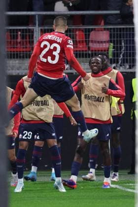 But de Edon ZHEGROVA (LOSC Lille) et joie des joueurs du LOSC lors du match LOSC Lille vs Slavia Prague, Barrages Ligue des Champions, stade du Hainaut Valenciennes, le 20 août 2024 - photo Laurent Sanson Panoramic FOOTBALL : LOSC Lille vs Slavia Prague - Play-offs Barrages Ligue des Champions 20 08 2024 LaurentSanson Panoramic