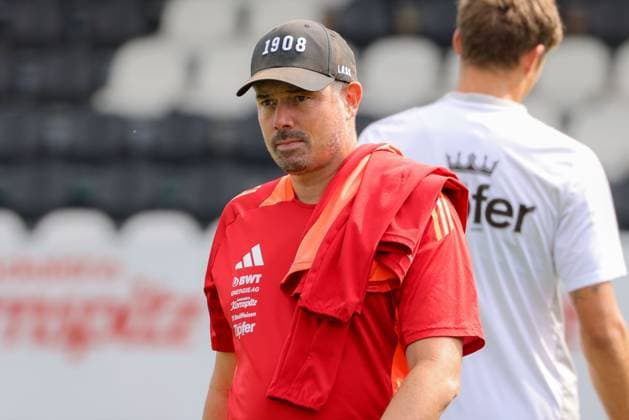 SOCCER - UEFA EL, LASK vs Bukarest LINZ,AUSTRIA,21.AUG.24 - SOCCER - UEFA Europa League, qualification, Linzer ASK vs FCSB Bukarest, preview, training LASK. Image shows head coach Thomas Darazs (LASK).  GEPAxpictures xMathiasxMandl