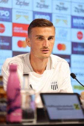 SOCCER - UEFA EL, LASK vs Bukarest LINZ,AUSTRIA,21.AUG.24 - SOCCER - UEFA Europa League, qualification, Linzer ASK vs FCSB Bukarest, preview, press conference, PK, Pressekonferenz LASK. Image shows Philipp Ziereis (LASK).  GEPAxpictures xMathiasxMandl