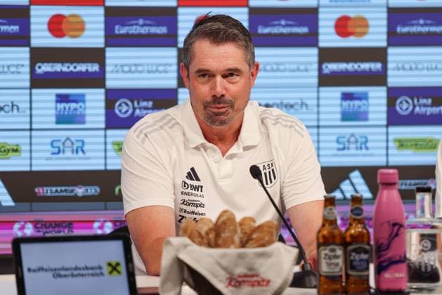 SOCCER - UEFA EL, LASK vs Bukarest LINZ,AUSTRIA,21.AUG.24 - SOCCER - UEFA Europa League, qualification, Linzer ASK vs FCSB Bukarest, preview, press conference, PK, Pressekonferenz LASK. Image shows head coach Thomas Darazs (LASK).  GEPAxpictures xMathiasxMandl