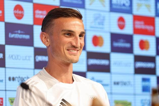 SOCCER - UEFA EL, LASK vs Bukarest LINZ,AUSTRIA,21.AUG.24 - SOCCER - UEFA Europa League, qualification, Linzer ASK vs FCSB Bukarest, preview, press conference, PK, Pressekonferenz LASK. Image shows Philipp Ziereis (LASK).  GEPAxpictures xMathiasxMandl
