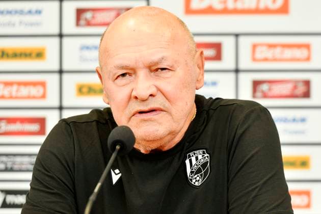 Head coach of Viktoria Plzen speaks during the press conference, PK, Pressekonferenz prior to the Football European League 4th qualifying round opening match: Viktoria Plzen vs Heart of Midlothian in Pilsen, Czech Republic, August 21, 2024. (CTKxPhoto MiroslavxChaloupka) CTKPhotoP2024082106075  CTKPhotoP2024082106075