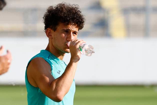 Dinamo Minsk v RSC Anderlecht - UEFA Europa League - media activities MEZOKOVESD, HUNGARY - AUGUST 21 : Leoni Theo midfielder of RSC Anderlecht pictured during a training session prior to the UEFA Europa League Play-offs1st leg match between Dinamo Minsk and RSC Anderlecht on August 21, 2024 in Mezokovesd, Hungary, 21 08 2024 Mezokovesd Hungary  Copyright: xJanxDexMeuleneirx
