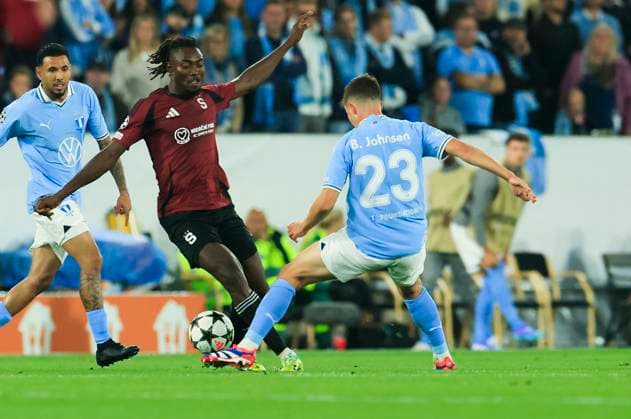 MALMÖ, SWEDEN 20240821 Spartas 7 Victor Olatunji and Malmös 23 Lasse Berg Johnsen during Wednesdays Champions League qualifier, playoff match 1 of 2, between Malmö FF and AC Sparta Prague at New Malmö Stadium MALMÖ SWEDEN x10600x  Copyright: xAndreasxHillergren TTx CHAMPIONS LEAGUE KVAL MALMÖ-SPARTA PRAG