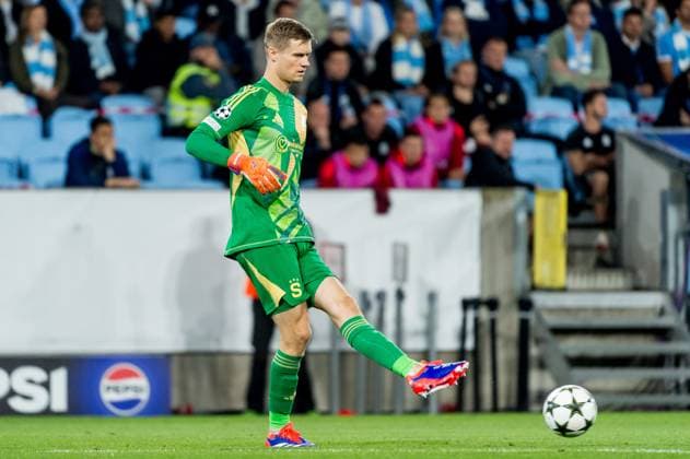 240821 goalkeeper Peter Vindahl of Sparta Prague during the UEFA Champions League football match between Malmö FF and Sparta Prague on August 21, 2024 in Malmö Photo Christian Örnberg BILDBYRAN COP 166 CO0456 fotboll football soccer fotball champions league malmö ff sparta prag bbeng play off  Copyright: CHRISTIANxÖRNBERG BB240821CO039