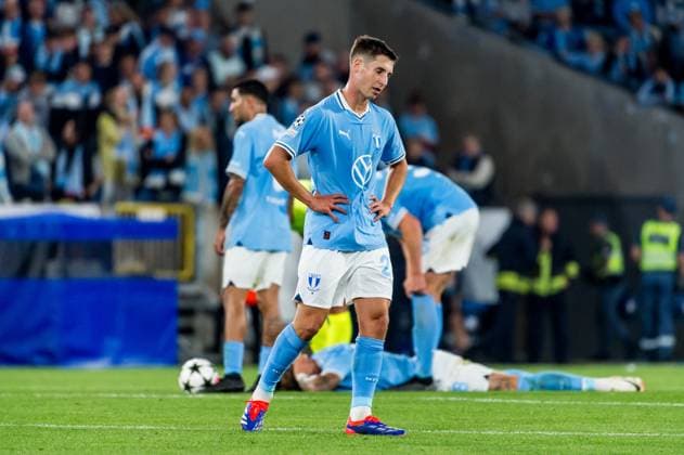 240821 Lasse Berg Johnsen of Malmö FF looks dejected during the UEFA Champions League football match between Malmö FF and Sparta Prague on August 21, 2024 in Malmö Photo Christian Örnberg BILDBYRAN COP 166 CO0456 fotboll football soccer fotball champions league malmö ff sparta prag bbeng play off bbauto depp  Copyright: CHRISTIANxÖRNBERG BB240821CO055