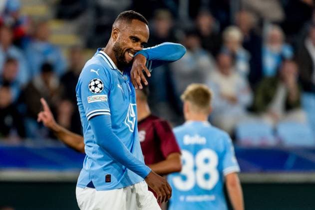 240821 Isaac Kiese Thelin of Malmö FF looks dejected during the UEFA Champions League football match between Malmö FF and Sparta Prague on August 21, 2024 in Malmö Photo Christian Örnberg BILDBYRAN COP 166 CO0456 fotboll football soccer fotball champions league malmö ff sparta prag bbeng play off bbauto depp  Copyright: CHRISTIANxÖRNBERG BB240821CO061