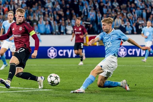 240821 Hugo Bolin of Malmö FF and Filip Panak of Sparta Prague during the UEFA Champions League football match between Malmö FF and Sparta Prague on August 21, 2024 in Malmö Photo Christian Örnberg BILDBYRAN COP 166 CO0456 fotboll football soccer fotball champions league malmö ff sparta prag bbeng play off bbauto  Copyright: CHRISTIANxÖRNBERG BB240821CO064