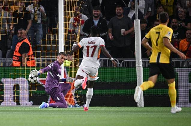 FOOTBALL Champions League Qualification Season 2024 2025 First leg BSC Young Boys Bern Galatasaray Istanbul 21 08 2024 Goalkeeper Fernando Muslera Galatasaray Istanbul cannot hold the ball to score 1 0 BSC Young Boys Bern