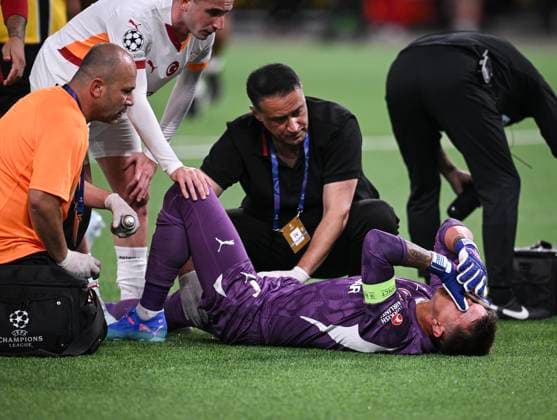 FOOTBALL Champions League qualification 2024 2025 season First leg BSC Young Boys Bern Galatasaray Istanbul 21 08 2024 Goalkeeper Fernando Muslera Galatasaray Istanbul injured on the ground