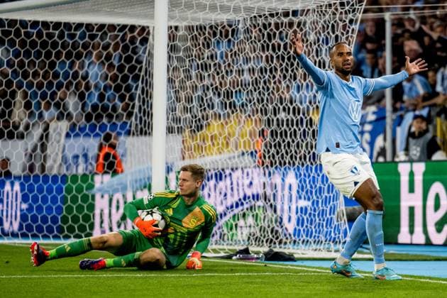 240821 Isaac Kiese Thelin of Malmö FF during the UEFA Champions League football match between Malmö FF and Sparta Prague on August 21, 2024 in Malmö Photo Christoffer Borg Mattisson BILDBYRAN COP 261 CO0456 fotboll football soccer fotball champions league malmö ff sparta prag bbeng play off  Copyright: CHRISTOFFERxBORGxMATTISSON BB240821CB045