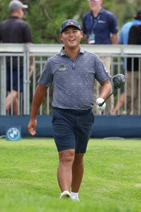 CASTLE ROCK, CO - AUGUST 21: PGA, Golf Herren player Si Woo Kim walks the 9th hole during the PGA FedExCup BMW Championship Pro Am on August 21st, 2024, at Castle Pines Golf Club in Castle Rock, Colorado. (Photo by Brian Spurlock Icon Sportswire) GOLF: AUG 21 PGA FedExCup Playoffs - BMW Championship Pro Am EDITORIAL USE ONLY Icon24082139