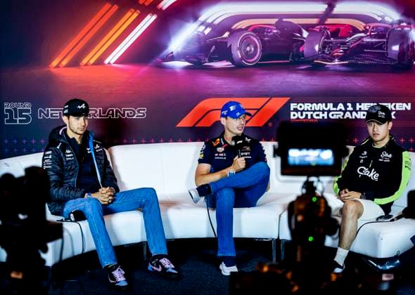 ZANDVOORT - Esteban Ocon (Alpine), Max Verstappen (Red Bull Racing) and Zhou Guanyu (Kick Sauber) during the press conference, PK, Pressekonferenz at the Zandvoort Circuit prior to the F1 Dutch Grand Prix. ANP REMKO DE WAAL xVIxANPxSportx xxANPxIVx 506492391 originalFilename: 506492391.jpg