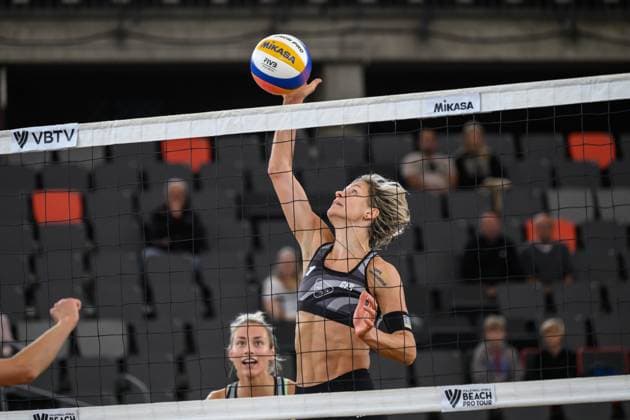 Beach Pro Tour Elite 16 Hamburg, 22 08 2024 Laura Ludwig GER Beach Pro Tour Elite 16, Hamburg, Stadion Am Rothenbaum on 22 08 2024 Copyright: xBEAUTIFULxSPORTS PeterxWeberx