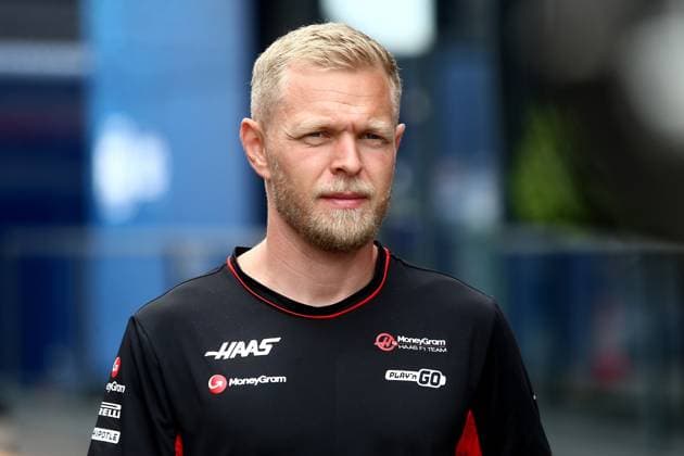 22 08 2024, xsvx, Motorsport FIA Formula 1, Dutch Grand Prix 2024 emspor, v l Kevin Magnussen MoneyGram Haas F1 Team starting number 20 FIA REGULATIONS PROHIBIT ANY USE OF PHOTOGRAPHS as IMAGE SEQUENCES and or QUASI VIDEO Zandvoort