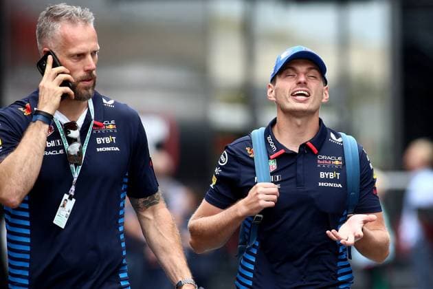 22 08 2024, xsvx, Motorsport FIA Formula 1, Dutch Grand Prix 2024 emspor, v l Max Verstappen Oracle Red Bull Racing starting number 1 FIA REGULATIONS PROHIBIT ANY USE OF PHOTOGRAPHS as IMAGE SEQUENCES and or QUASI VIDEO Zandvoort