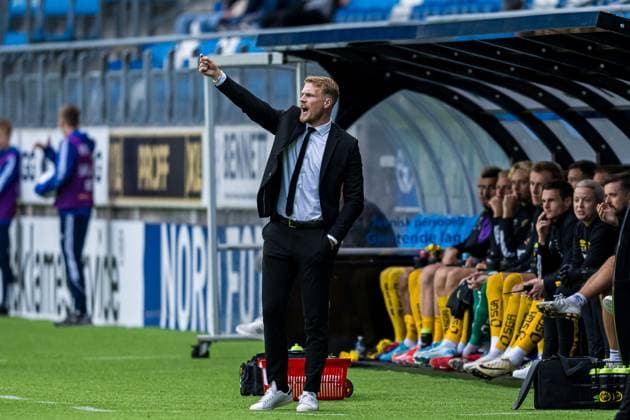 240822 Oscar Hiljemark, head coach of Elfsborg, during the UEFA Europa League play off match between Molde and Elfsborg on August 22, 2024 in Molde Photo Marius Simensen BILDBYRAN COP 238 bbeng elfsborg football fotball fotboll molde play off uefa europa league  Copyright: MARIUSxSIMENSEN BB240822BB086